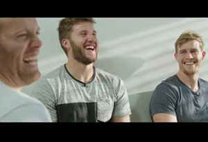 20170928-players-behind-game